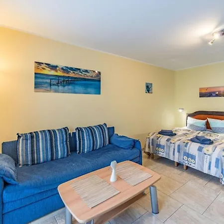 Holiday With 1 Bedroom 別荘 *